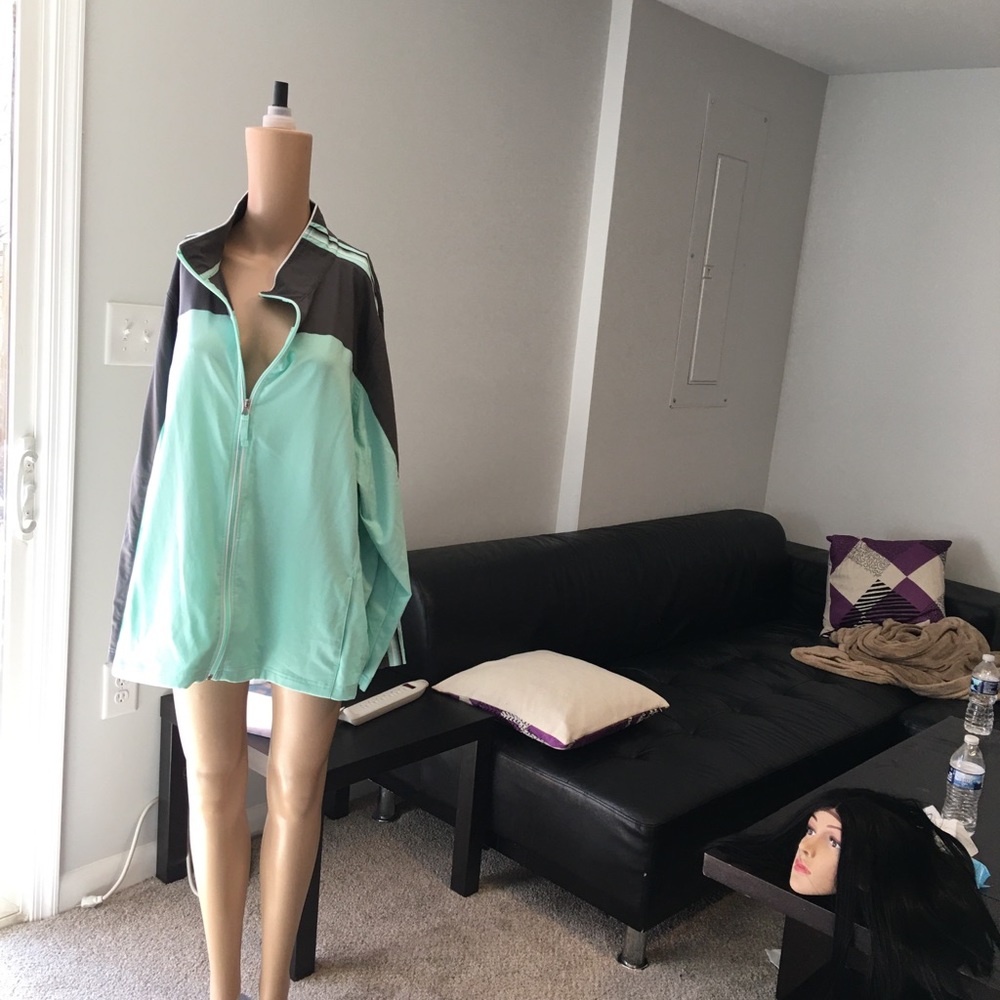 Plus size sport tops